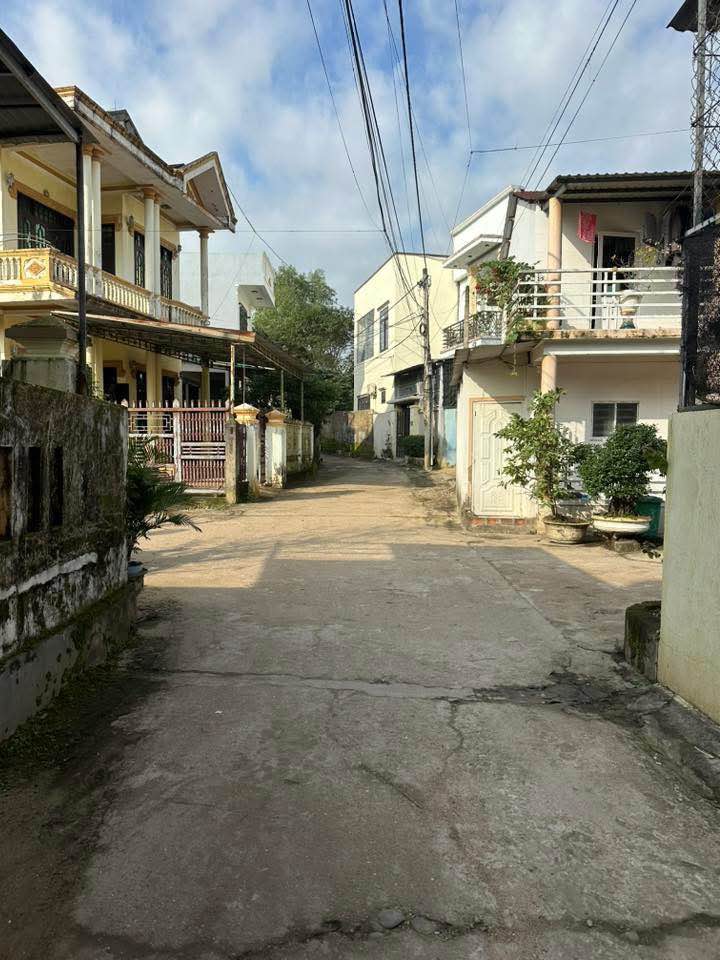 Đất kiệt Hàm Nghi, trung tâm Đông Hà 1144m² giá 1.2 tỷ - Cơ hội đầu tư hấp dẫn!