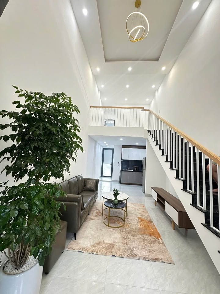 Nhà 2 tầng Đinh Thị Hòa, Sơn Trà, Đà Nẵng 50m² - Gần biển, full nội thất!