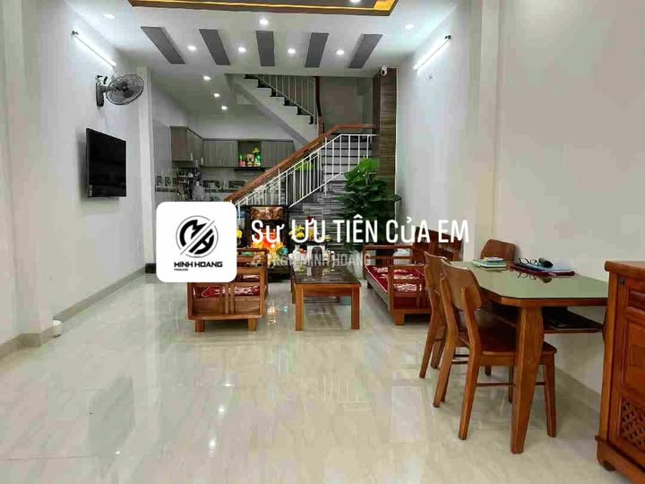 Nhà mặt tiền Lưu Trọng Lư, Hải Châu 70m² giá 8 tỷ - Sẵn sàng vào ở ngay!