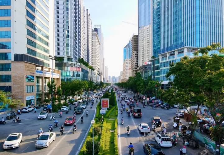 Bán FrontHouse Lê Văn Lương, 70m² giá 25.5 tỷ - Cơ hội đầu tư hiếm có!