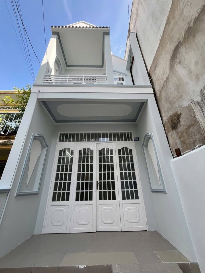 Nhà 2 tầng Lý Tự Trọng, Ninh Kiều 52m² giá 2 tỷ - Chính chủ bán gấp!