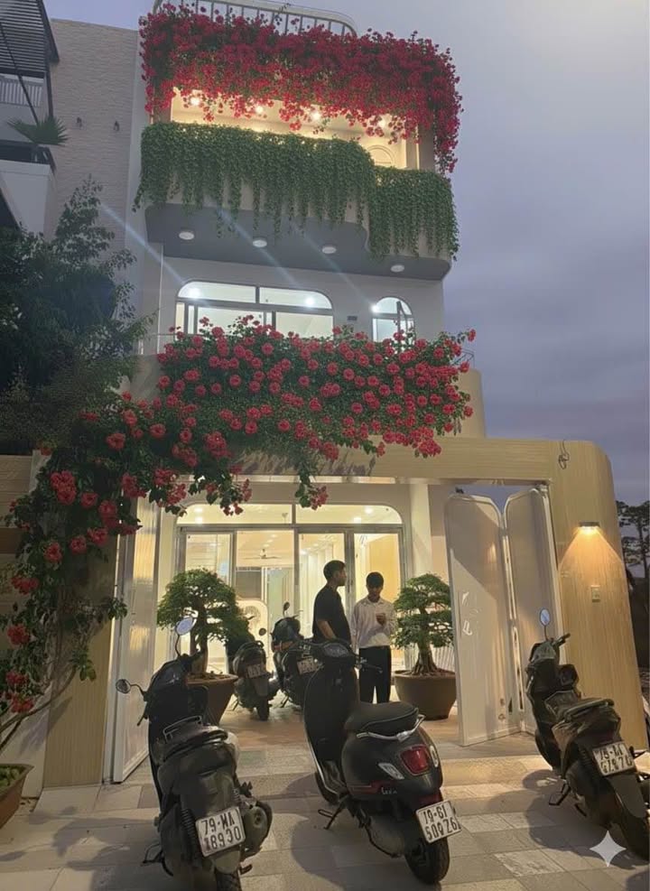 Nhà đẹp mới xây KĐT Mỹ Gia Nha Trang 100m² giá 9.5 tỷ - Sẵn sàng vào ở ngay!