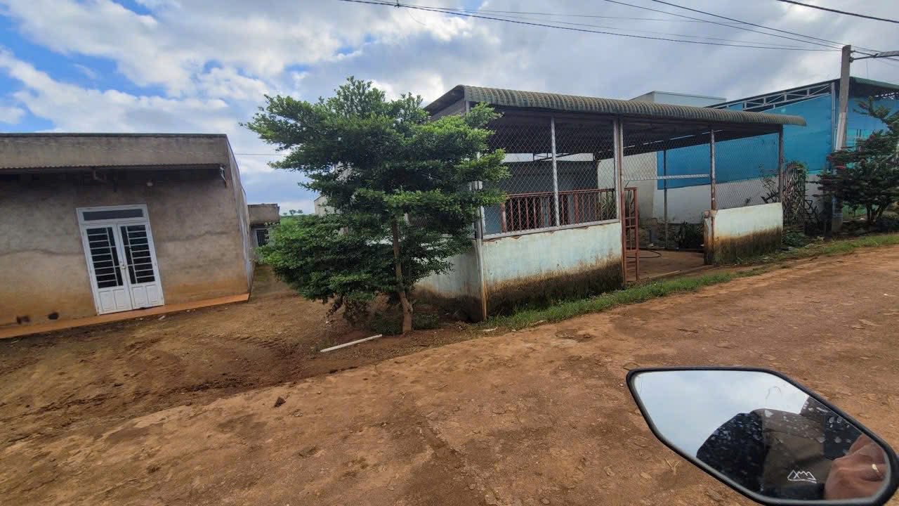 Đất có sẵn nhà tại Tu Tra, Đơn Dương 1000m² giá 1.4 tỷ - Đầu tư hấp dẫn!