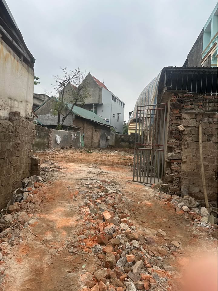 Đất ở Phường Nông Trang, Việt Trì 200m² giá chỉ 1x/m² - Cơ hội đầu tư tuyệt vời!