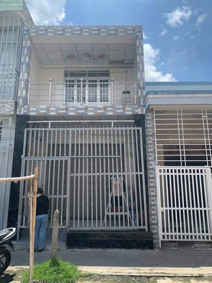 Nhà 1 Trệt 1 Lầu Khu Phố 3, Thị Trấn Mỏ Cày 58m² Giá 1.1 Tỷ - Đầu Tư Sinh Lời!