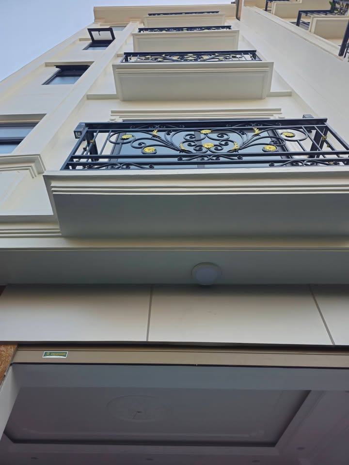 Nhà 5 ngủ Yên Kiện Ngọc Hồi 180m² giá chỉ 7 tỷ - Thiết kế hiện đại, pháp lý rõ ràng!