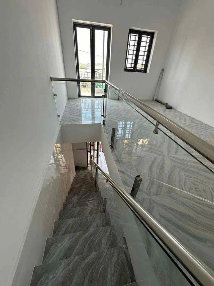 Nhà cho thuê mặt tiền đường 30/4, Trần Đề, Sóc Trăng - Chỉ 3.5 triệu/tháng!