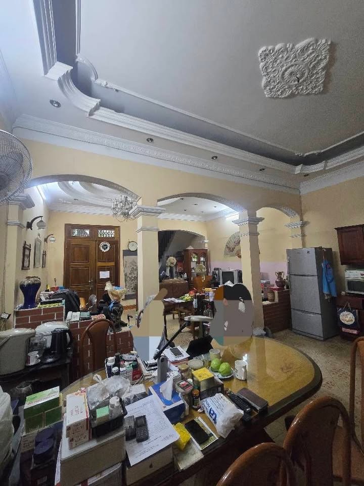 Nhà đẹp Nguyễn Ngọc Vũ, Cầu Giấy 94m² - Không gian sống yên tĩnh, an ninh tuyệt đối!