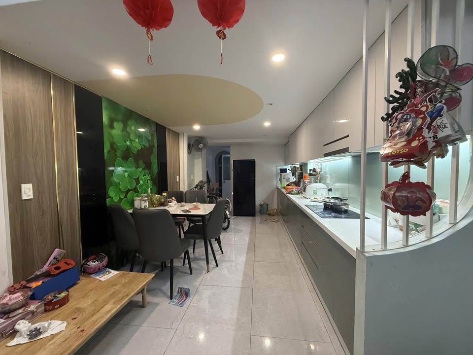 Nhà 4 tầng hẻm xe tải Khuông Việt, Phú Trung, Tân Phú - Diện tích 99m² chỉ 11.4 tỷ!