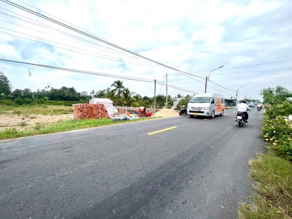 Đất nền 400m² tại KCN Nhựa Duy Tân, Vĩnh Long - Sổ hồng chính chủ, giá chỉ 3.27 tỷ!