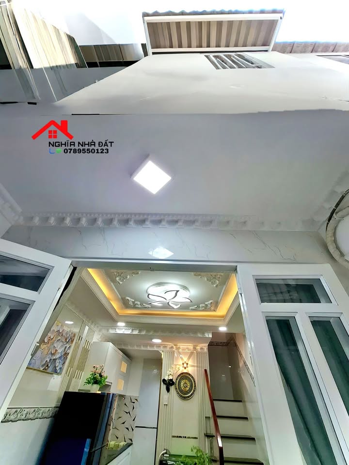 Nhà phố Thị trấn Nhà Bè 19m² giá 1.28 tỷ - Sổ hồng chính chủ