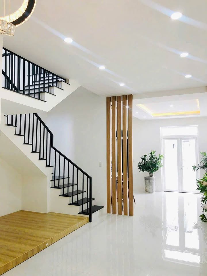 Nhà đẹp Khu Tây Sông Hậu, 60m² giá 2 tỷ - Sổ hồng chính chủ, thương lượng!