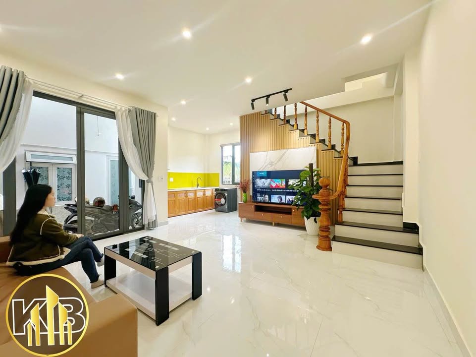Nhà đẹp Đà Lạt 43.53m² giá 4.3 tỷ - Sổ riêng chính chủ, chỉ cần dọn vào ở!