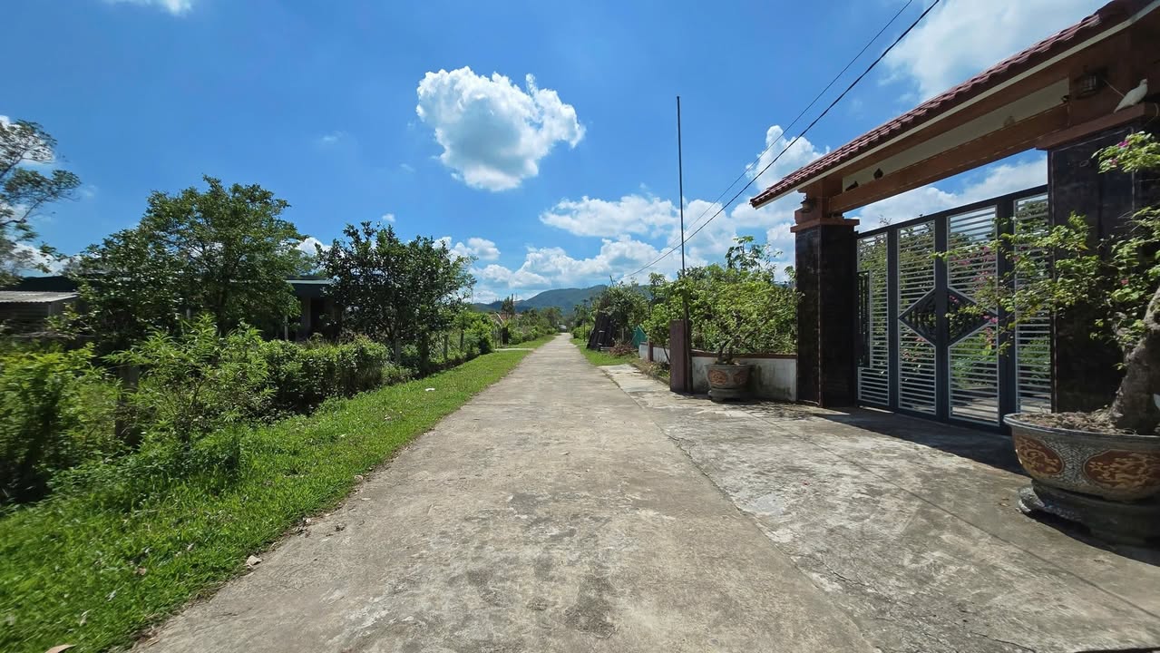 Đất thổ cư thôn Tây Sơn Lưu Vĩnh Sơn 334,1m² giá 2.3 tỷ - Gần chợ Ngọc Sơn, vị trí đẹp!