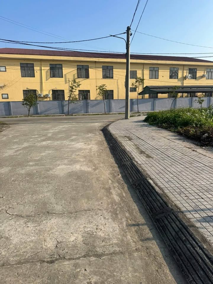 Đất nền Phường Thạch Trung 136m² giá 4.1 tỷ - Vị trí đắc địa gần trường học!