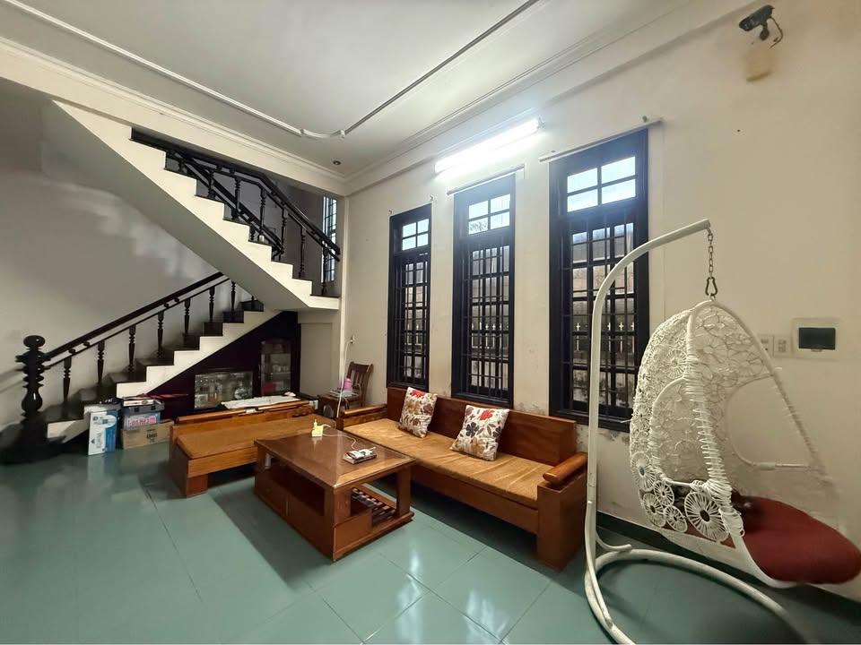 Nhà 2 Tầng Mặt Tiền Phan Văn Trường, Vỹ Dạ, 220m², Chỉ 10.xx Tỷ - Cơ Hội Đầu Tư Hấp Dẫn!