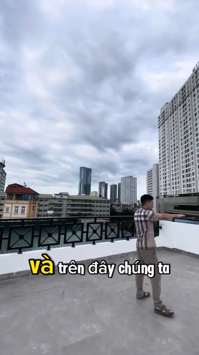 Bán tòa văn phòng cao cấp tại phố Víp, Đống Đa, 111m² - Cơ hội đầu tư lý tưởng!