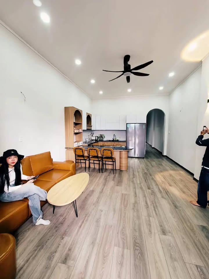 Nhà cho thuê thôn 8 Phạm Ngũ Lão - 3 phòng ngủ, chỉ 7 triệu/tháng