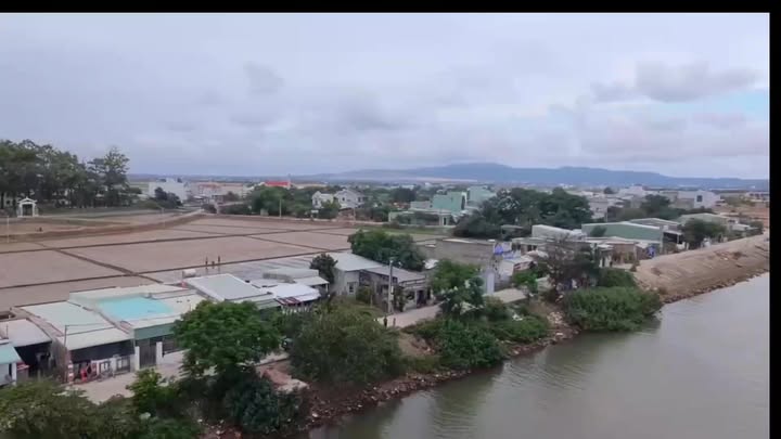 Đất nền Quảng Vân, Phước Thuận, Tuy Phước 74m² giá 1,5 tỷ - Sổ hồng trao tay, view sông mát mẻ!