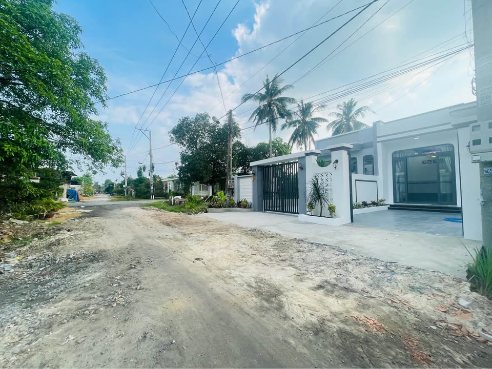 Nhà mới hoàn thiện hẻm 43 Nguyễn Văn Linh, Long Hoa, 156m² - Giá chỉ 1.649 tỷ!