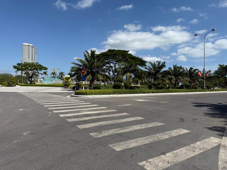 Đất thổ cư 210m² gần biển Phan Rang giá 2 tỷ - Cơ hội sở hữu hiếm có!