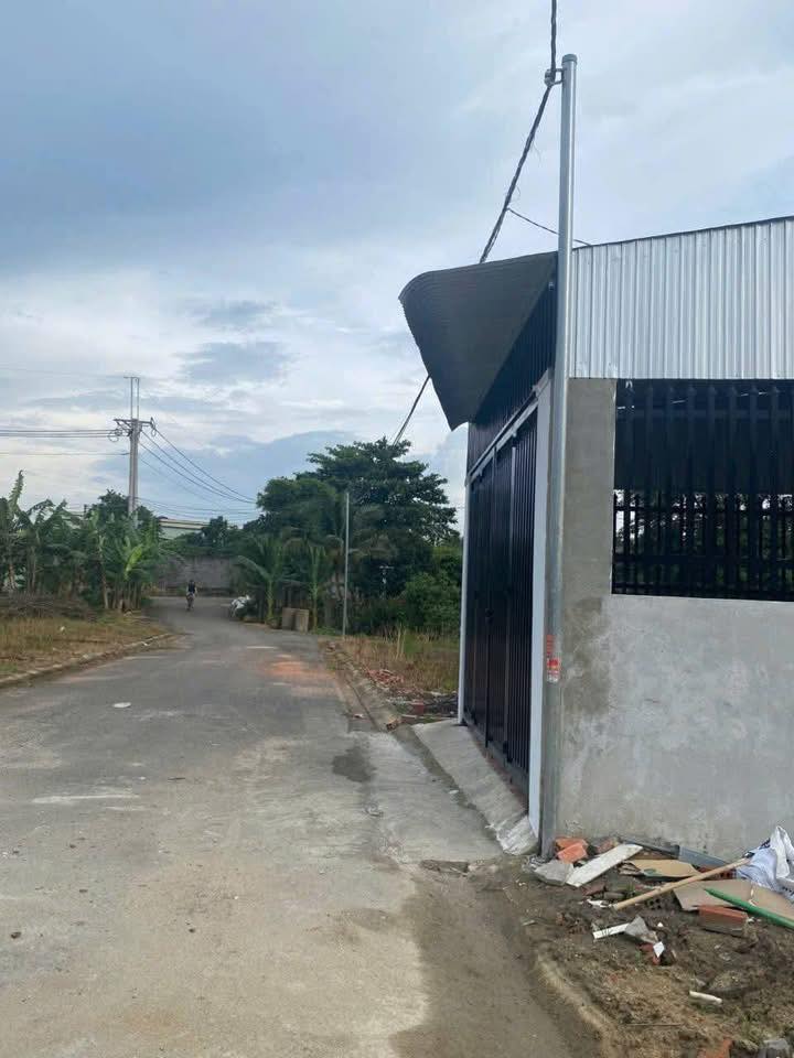 Nhà riêng Ấp 1, Sông Trầu 96m² giá 1 tỷ - Nhà mới đẹp, sổ riêng thổ cư!