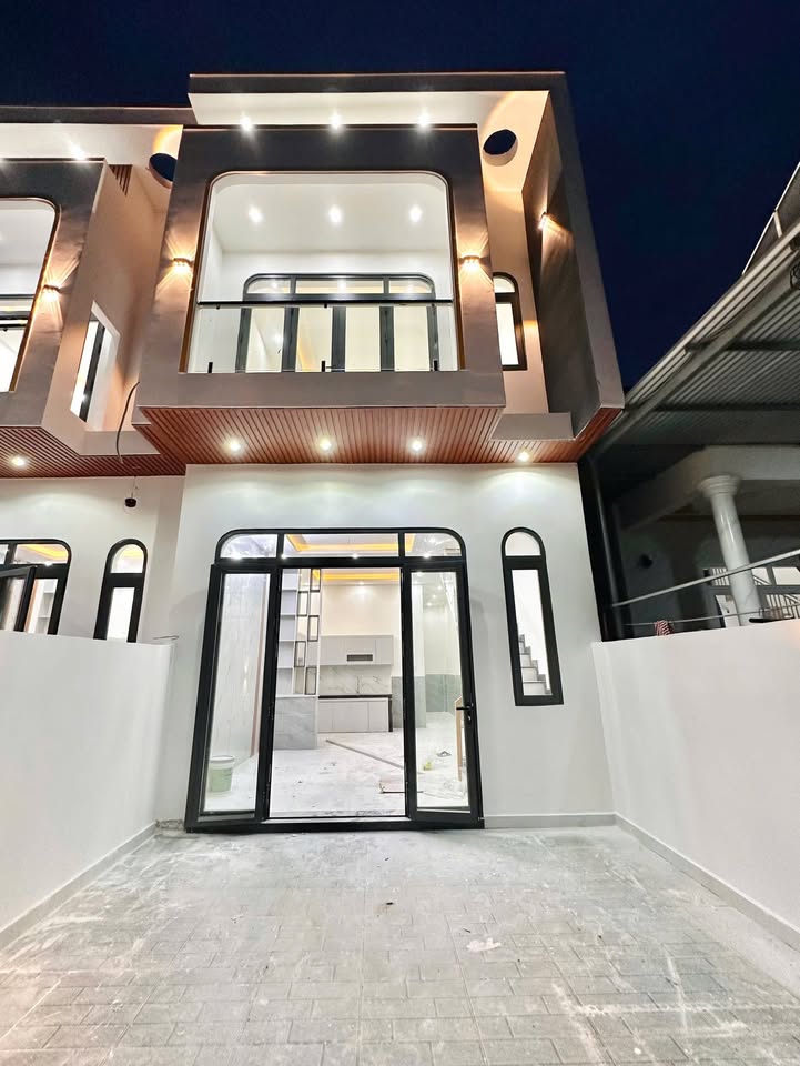 Nhà lầu Phường Tân Triều 90m² giá 1.94 tỷ - Bán gấp, ưu đãi hấp dẫn!