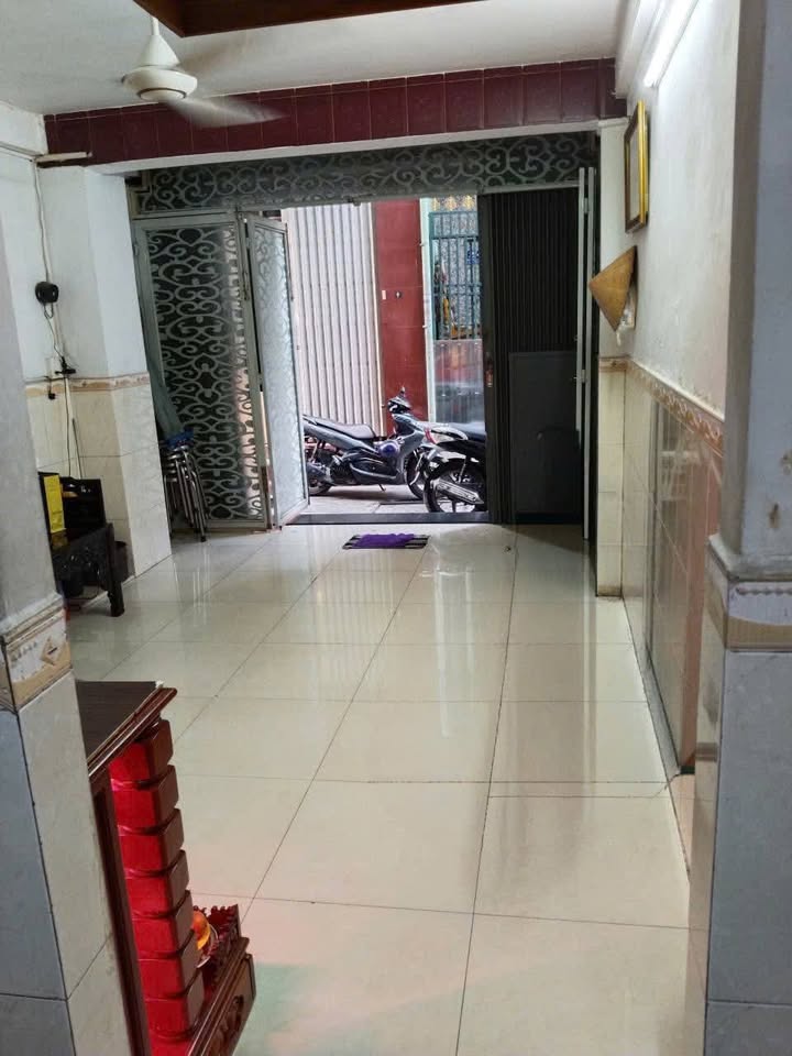 Nhà phố Phan Văn Khỏe, Quận 6, 40m² giá 5 tỷ - Sổ hồng chính chủ, hoàn công ngay!