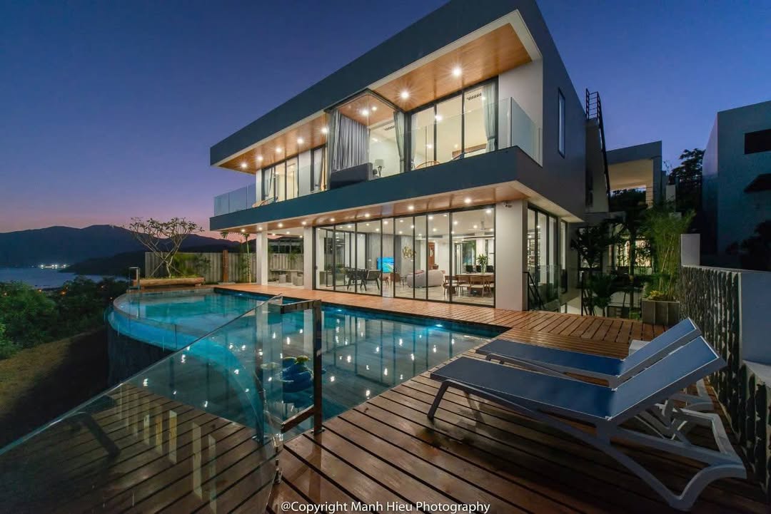 Villa cho thuê tại Nha Trang 400m² - View biển tuyệt đẹp gần Vinpearl