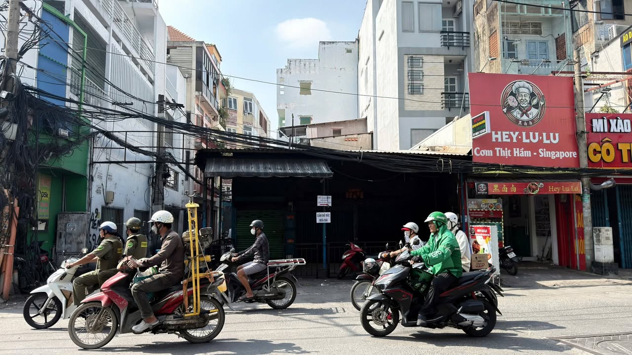 Bán FrontHouse 527 Cách Mạng Tháng Tám Quận 10, Diện tích 193m² - Vị trí đắc địa kinh doanh