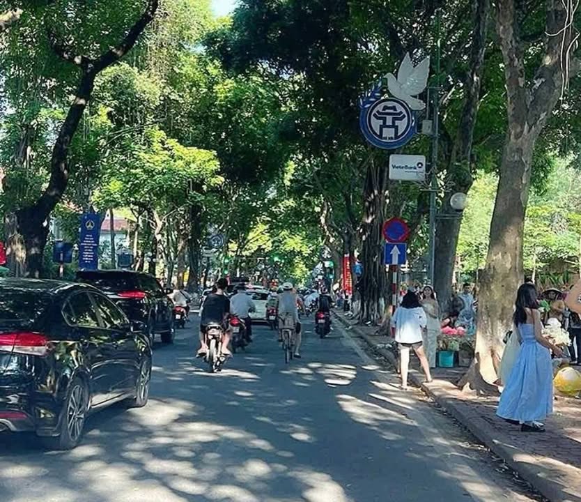 Townhouse Phan Đình Phùng 240m² giá 13 tỷ - Nhà đẹp sẵn sàng đón Tết!