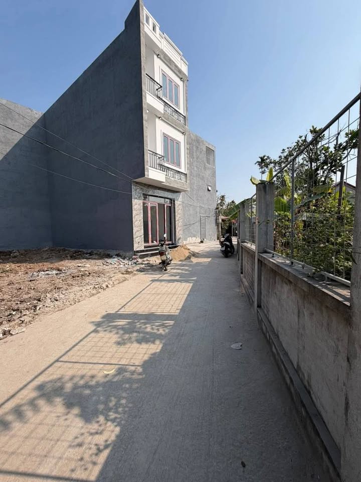 Nhà 3 tầng lô góc Hưng Đạo, Hải Phòng 43.6m² giá 2.2 tỷ - Ô tô tới cửa!