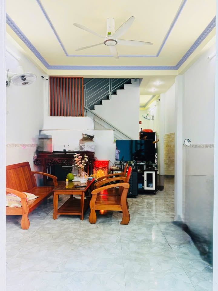 Nhà trệt lầu tại Đỗ Xuân Hợp, Phước Long B, 44.5m², giá 3.75 tỷ - Sổ hồng chính chủ!