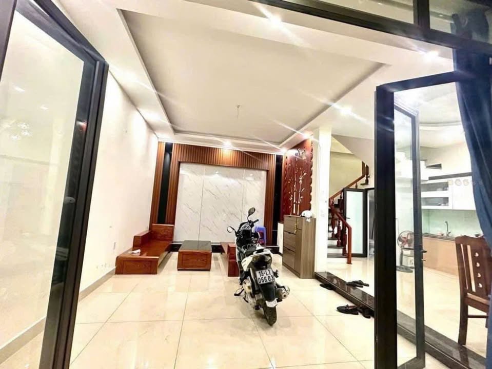 Nhà cho thuê tại Khu Thiên Lôi Aeon 100m² giá 15 triệu - Phù hợp cho gia đình và chuyên gia!