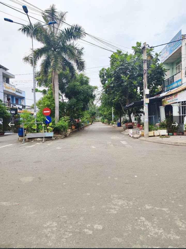 Đất nền thổ cư Tân Kiên 100m² giá 5.5 tỷ - Sổ riêng, chính chủ!