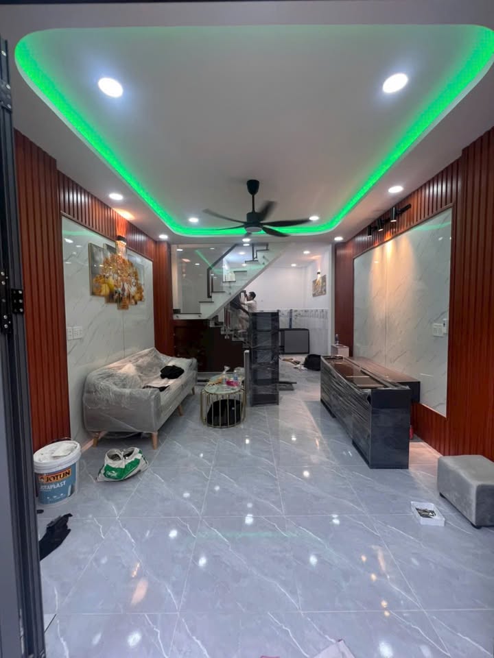 Nhà phố 5A, Bình Tân 36m² giá 4 tỷ - Hẻm xe hơi, thương lượng ngay!