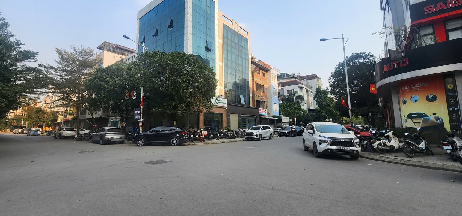 Nhà phố KĐT Mới Phân Lô, Cầu Giấy 80m² - Kinh doanh đỉnh cao, ô tô vào tận nơi!