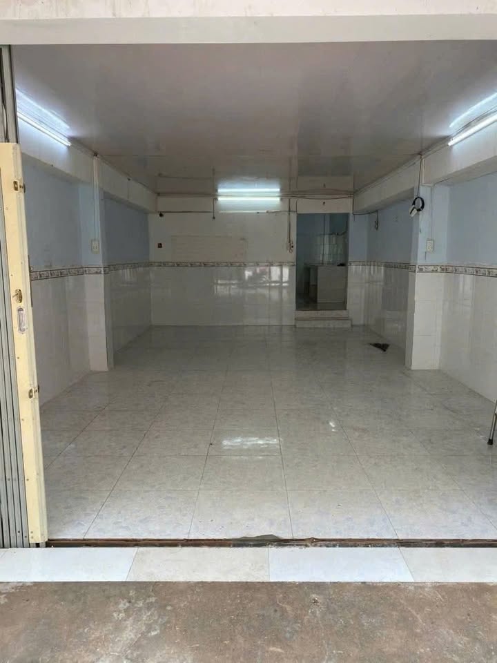 Nhà cho thuê hẻm Lạc Long Quân, Quận 11 - Diện tích 48m² chỉ 8.5 triệu/tháng!