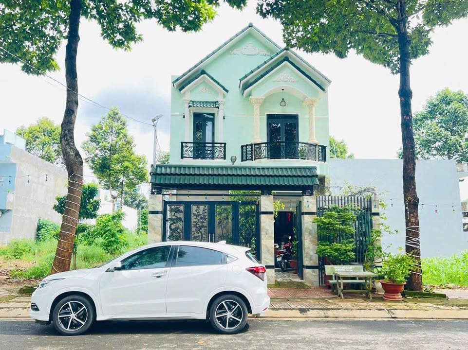 Nhà cho thuê tại Bảo Vinh, Long Khánh - 2 tầng, 4 phòng ngủ, thiết kế hiện đại