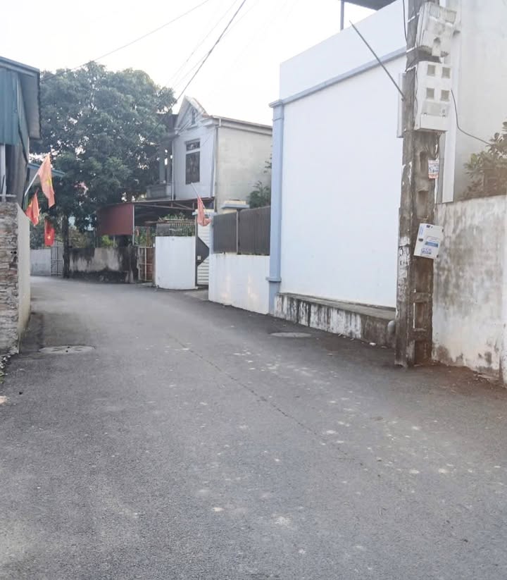 Lô Đất thổ cư 112m² tại Nam Cao, Mê Linh, giá chỉ 2,0xx tỷ - Bán gấp!