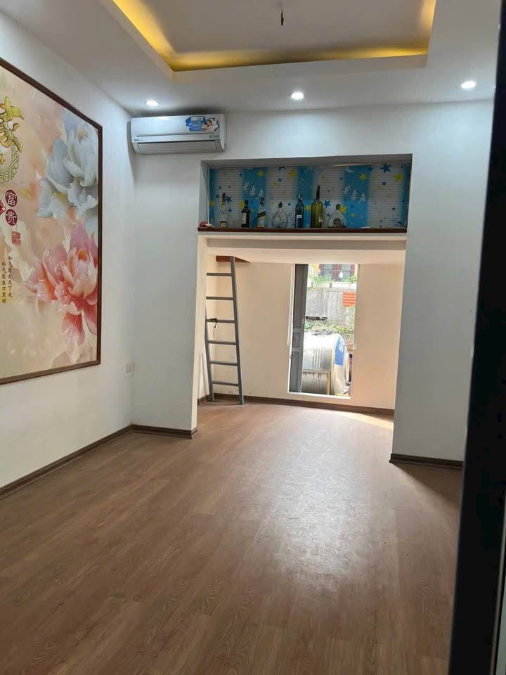 Căn hộ tập thể Sài Đồng Long Biên 40m² giá 1 tỷ - Chính chủ cần bán gấp!