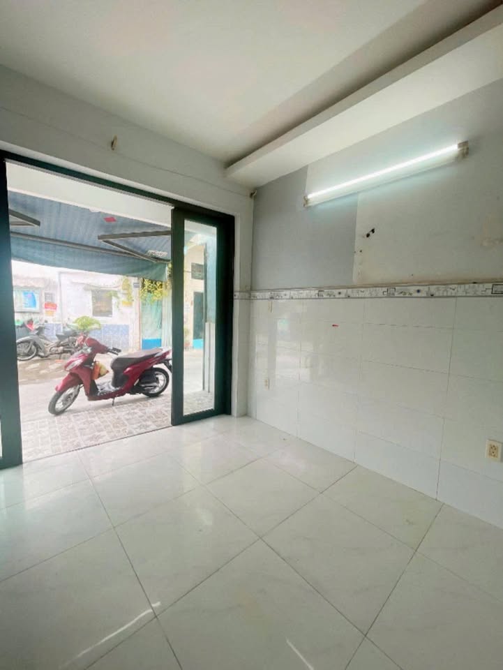 Nhà nguyên căn cho thuê Quận 4 14m² giá 8 triệu - Tiện lợi vừa ở vừa kinh doanh!