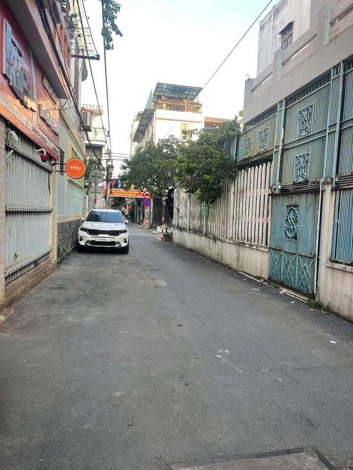 Nhà cho thuê 2 tầng tại Cầu Tuyên Sơn, 70m², giá 8 triệu/tháng - Sẵn sàng cho bạn vào ở!