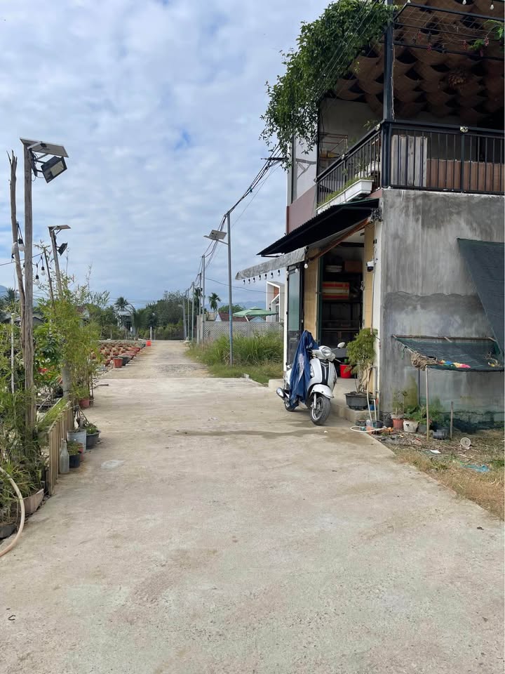 Đất thổ cư thôn Đông Dinh - 67.5m² giá 1.099 tỷ - Gần đường nhựa chính!