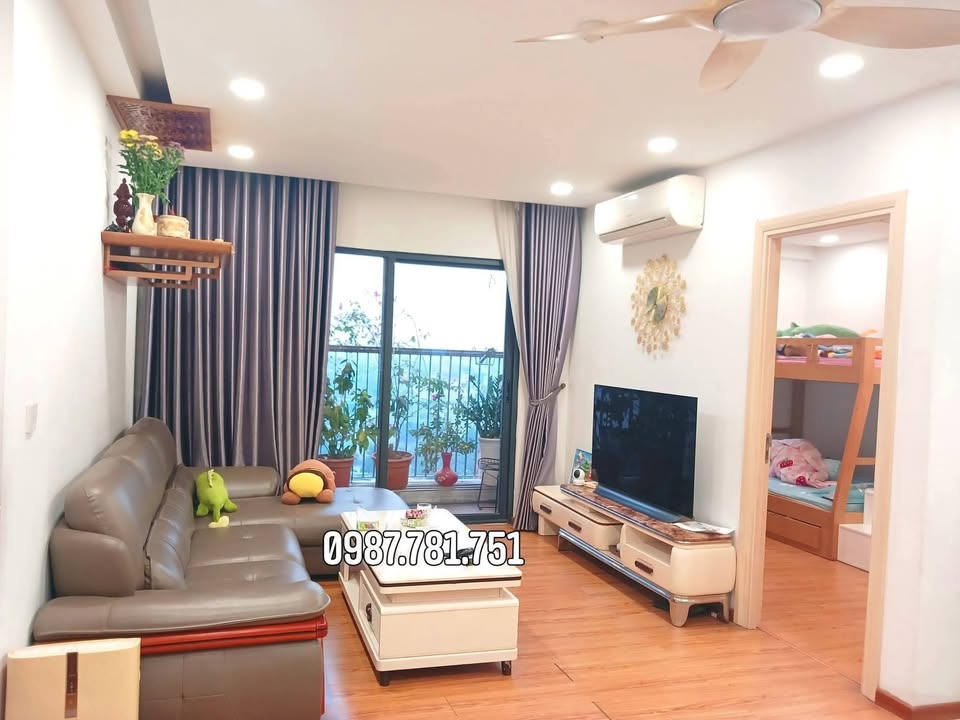 Căn hộ Ct13 Hồng Hà Eco, Thanh Trì 75m² giá 5.5 tỷ - Thiết kế đẹp, sổ hồng lâu dài!