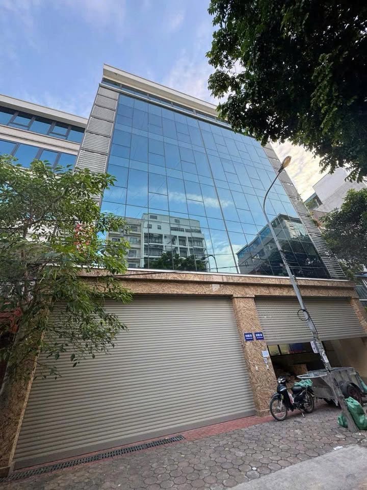 Văn phòng Phúc Diễn 144m² giá 47 tỷ - Thiết kế hiện đại, sẵn sàng giao dịch!