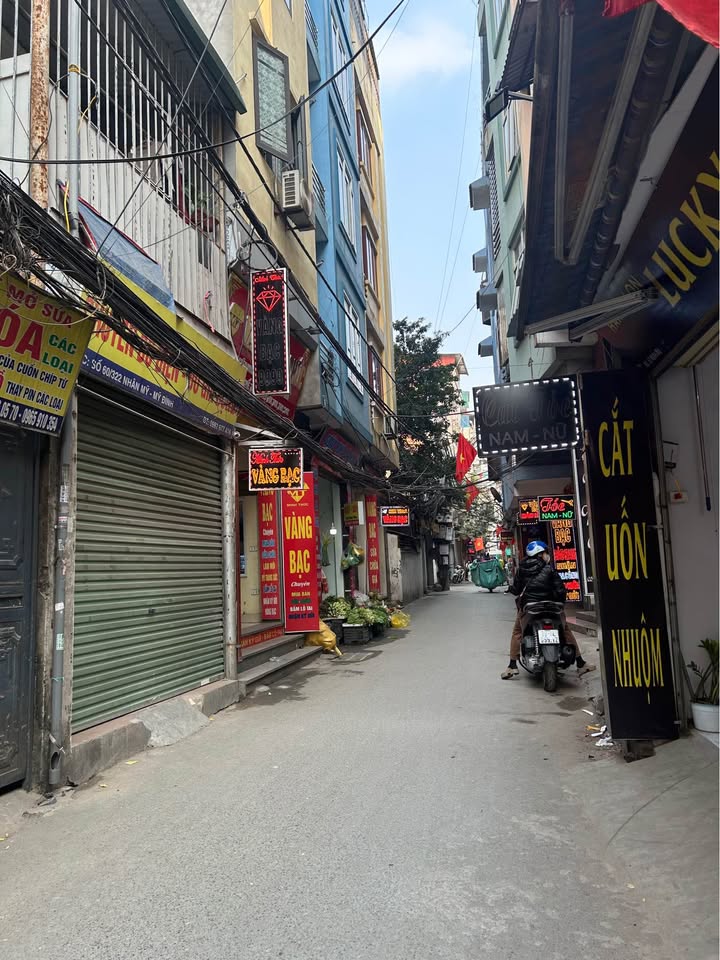 Nhà riêng Mỹ Đình 55m² giá 13 tỷ - Đầu tư sinh lời, tiện ích đầy đủ!