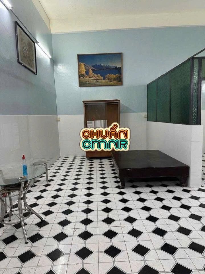 Nhà nguyên căn tại đường Hồng Bàng, Quận 5, 30m² giá 7.5 triệu - Nhà mới dọn vào ở ngay!