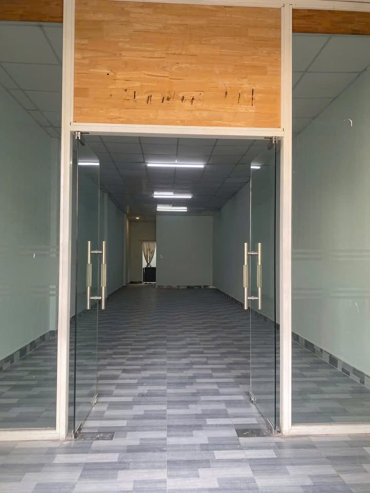 Nhà nguyên căn mặt tiền Đào Duy Tùng 100m² giá 5 triệu - Kinh doanh thuận lợi!