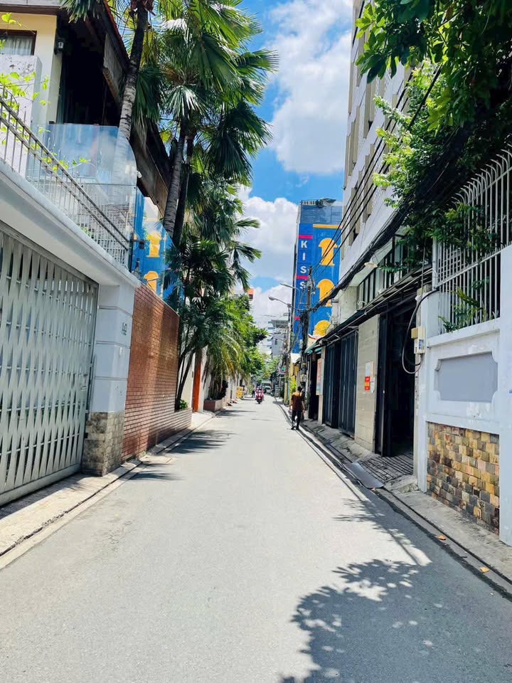 Nhà phố Lý Thường Kiệt, Tân Bình 54m² giá 7 tỷ - Gần quận 10, hẻm thông thoáng!